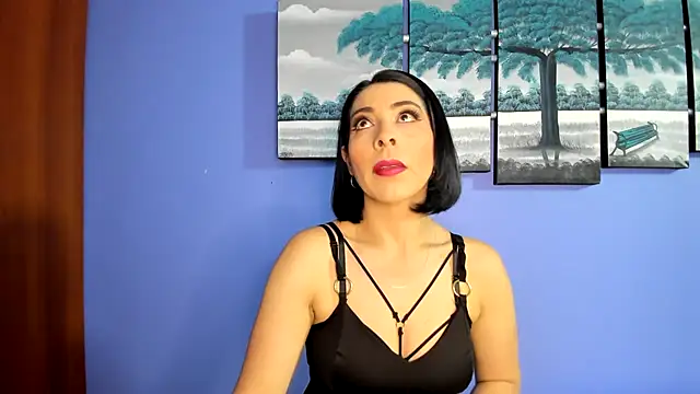 AdelleLennox cg online show from 01-23-25, 11:15