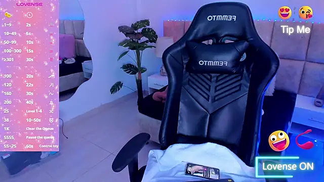 Snapshot of LiaaGenner chatting on 01-31-25, 07:18 LiaaGenner online show from 01-31-25, 07:18