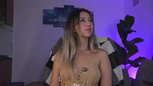 Snapshot of Natasna2 chatting on 01-10-26, 05:20 Natasna2 online show from 01-10-26, 05:20