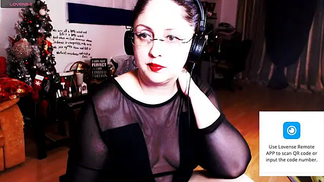 Snapshot of Imperatriza chatting on 02-10-25, 03:03 Imperatriza online show from 02-10-25, 03:03