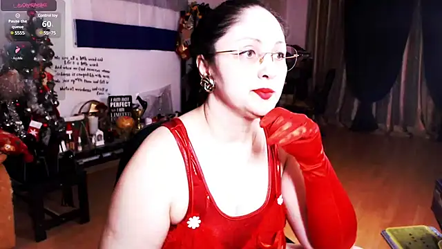 Snapshot of Imperatriza chatting on 02-14-25, 03:43 Imperatriza online show from 02-14-25, 03:43