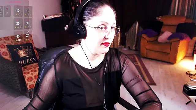 Snapshot of Imperatriza chatting on 10-04-25, 05:33 Imperatriza online show from 10-04-25, 05:33