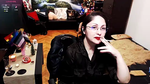 Snapshot of Imperatriza chatting on 12-14-25, 08:02 Imperatriza online show from 12-14-25, 08:02