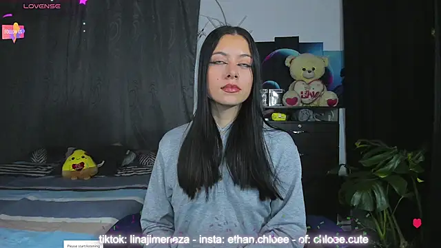 ethan chloeee online show from 02-02-25, 03:43