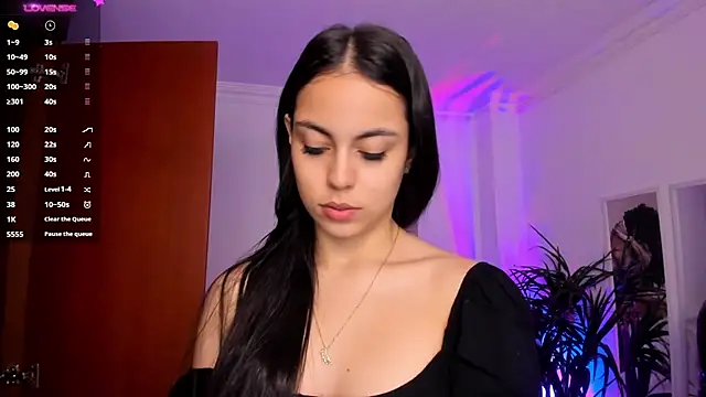 Snapshot of Aleejaa__ chatting on 02-01-25, 11:32 Aleejaa online show from 02-01-25, 11:32
