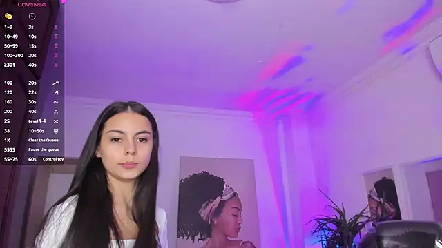 Snapshot of Aleejaa__ chatting on 02-14-25, 11:31 Aleejaa online show from 02-14-25, 11:31