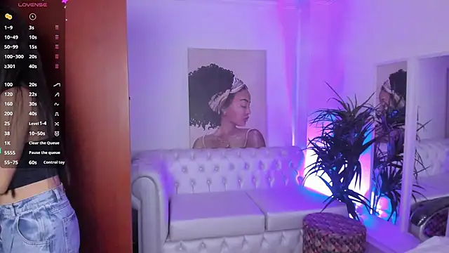 Snapshot of Aleejaa__ chatting on 02-22-25, 11:35 Aleejaa online show from 02-22-25, 11:35