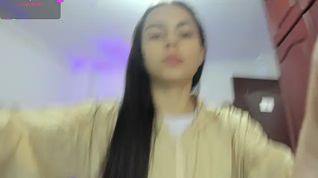 Snapshot of Aleejaa__ chatting on 03-04-25, 11:19 Aleejaa online show from 03-04-25, 11:19