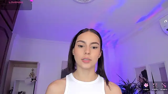 Snapshot of Aleejaa__ chatting on 03-05-25, 11:28 Aleejaa online show from 03-05-25, 11:28