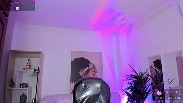 Snapshot of Aleejaa__ chatting on 03-10-25, 02:26 Aleejaa online show from 03-10-25, 02:26
