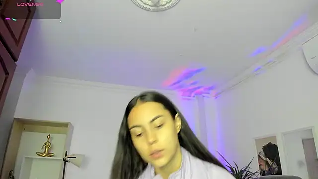 Snapshot of Aleejaa__ chatting on 03-17-25, 11:31 Aleejaa online show from 03-17-25, 11:31