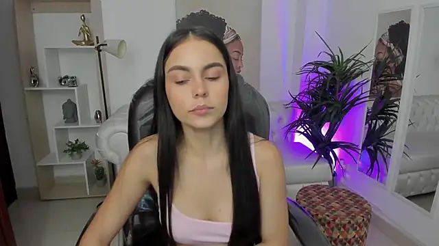 Snapshot of Aleejaa__ chatting on 03-21-25, 02:40 Aleejaa online show from 03-21-25, 02:40
