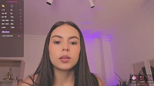 Snapshot of Aleejaa__ chatting on 09-24-25, 11:35 Aleejaa online show from 09-24-25, 11:35