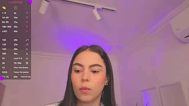 Snapshot of Aleejaa__ chatting on 07-22-26, 11:35 Aleejaa online show from 07-22-26, 11:35