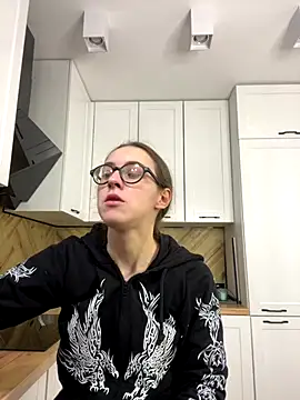 MartiniiSelenna online show from 10-15-25, 05:40