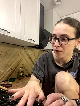 MartiniiSelenna online show from 11-29-25, 06:38