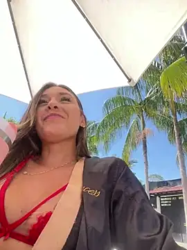 Snapshot of Rose-euphoria chatting on 01-22-25, 04:12 Rose-euphoria online show from 01-22-25, 04:12