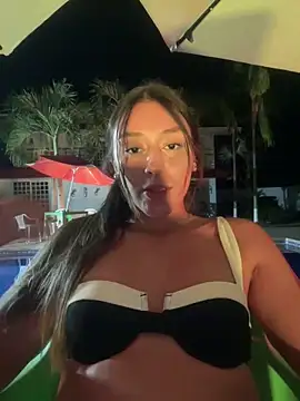 Snapshot of Rose-euphoria chatting on 03-10-25, 02:28 Rose-euphoria online show from 03-10-25, 02:28