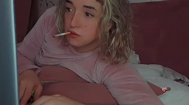 Snapshot of rawan_arab chatting on 03-21-25, 04:39 rawan arab online show from 03-21-25, 04:39