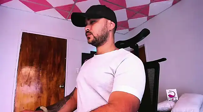 Sebas-hott online show from 12-18-24, 02:42