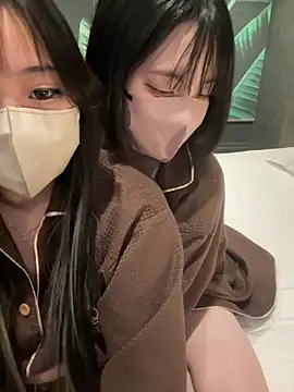 Snapshot of Rei1216xo chatting on 03-15-25, 06:14 Rei1216xo online show from 03-15-25, 06:14