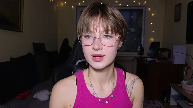 Snapshot of MalvinaBlum chatting on 01-14-26, 02:06 MalvinaBlum online show from 01-14-26, 02:06