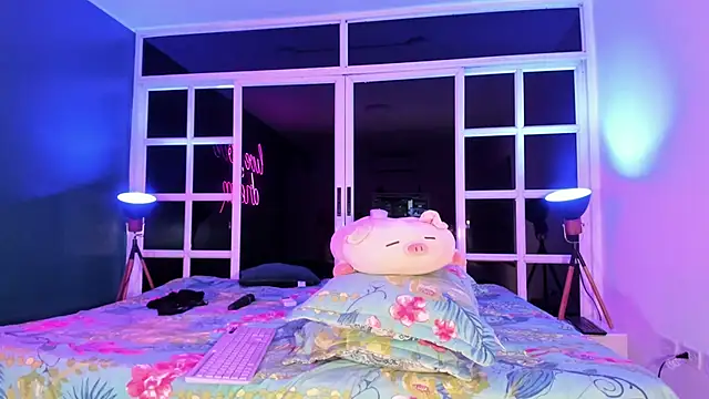 sabrinamilani online show from 02-28-25, 06:32