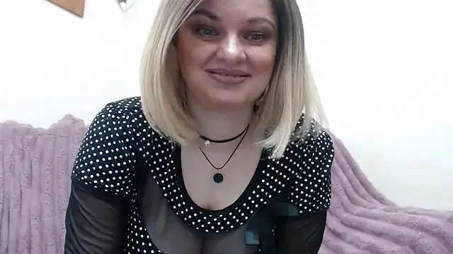 Snapshot of YourSweetJam chatting on 02-12-26, 06:25 YourSweetJam online show from 02-12-26, 06:25