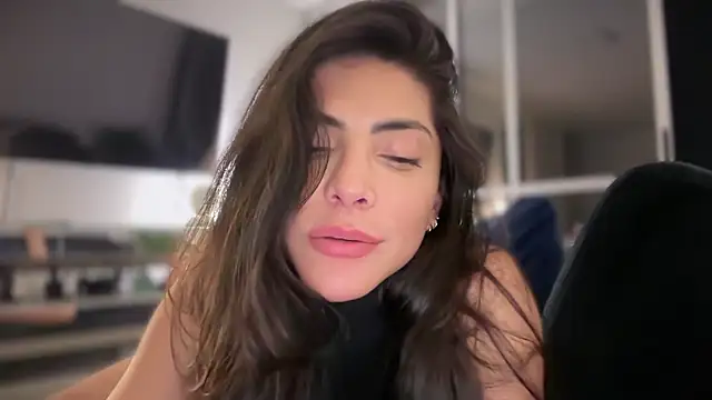 angelturned001 online show from 10-10-25, 09:08