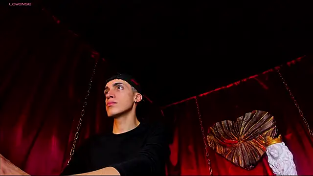 Snapshot of Angel_Snowhotxxx chatting on 12-18-24, 10:02 Angel Snowhotxxx online show from 12-18-24, 10:02