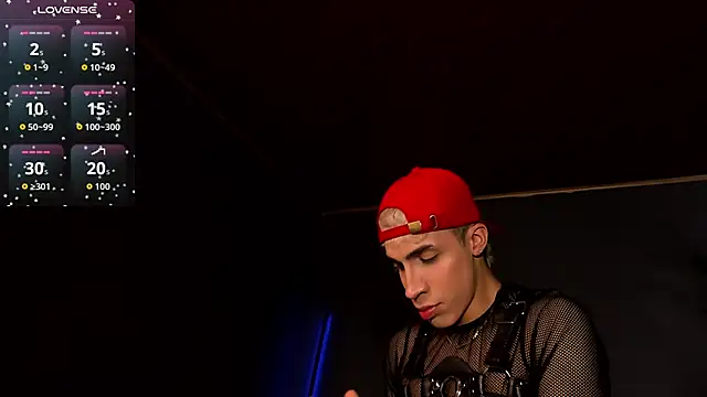 Snapshot of Angel_Snowhotxxx chatting on 11-17-25, 06:08 Angel Snowhotxxx online show from 11-17-25, 06:08