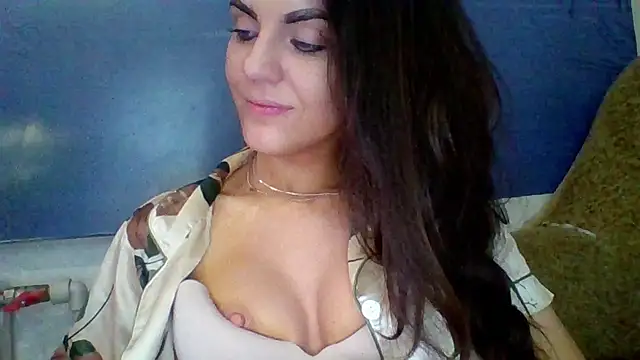 Snapshot of AliceTailor chatting on 06-24-26, 08:30 AliceTailor online show from 06-24-26, 08:30