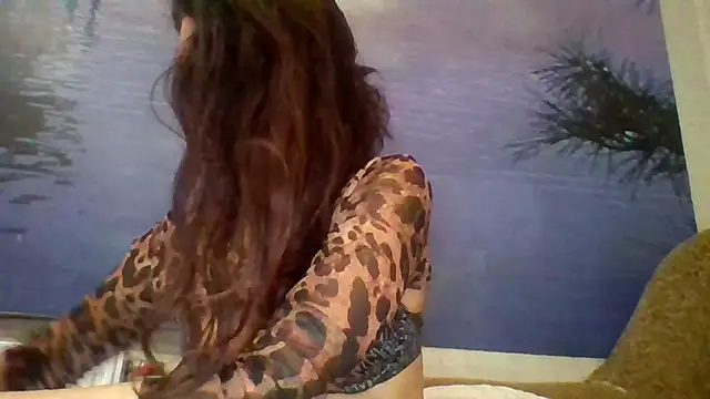 Snapshot of AliceTailor chatting on 07-14-26, 10:37 AliceTailor online show from 07-14-26, 10:37