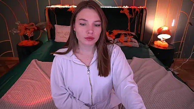 IceDanielles online show from 10-25-25, 12:34