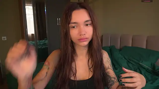 Teo Rose online show from 10-10-25, 06:34