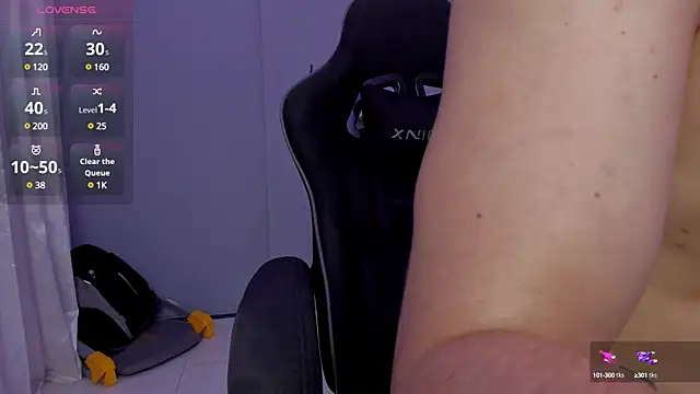 Snapshot of SebasFallon chatting on 03-08-25, 06:26 SebasFallon online show from 03-08-25, 06:26