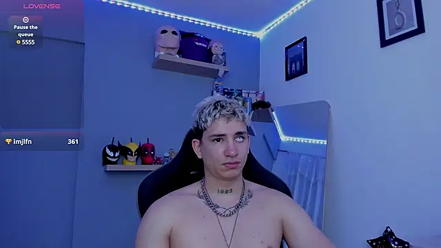 Snapshot of SebasFallon chatting on 03-19-25, 11:25 SebasFallon online show from 03-19-25, 11:25