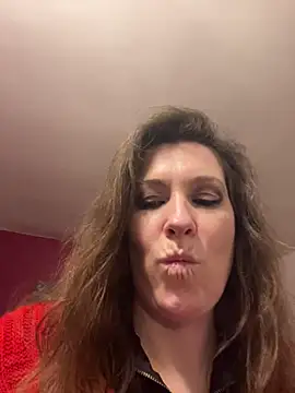 Lwhite1 online show from 02-24-25, 11:52