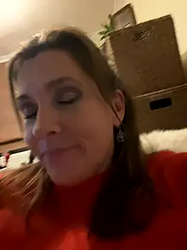 Lwhite1 online show from 10-04-25, 11:47