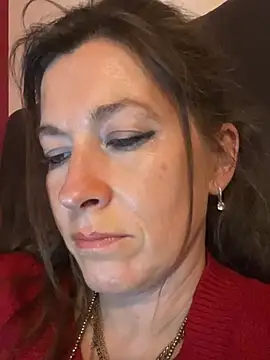 Lwhite1 online show from 04-19-26, 08:55