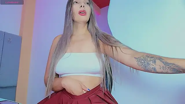 AbrilZannetii online show from 04-19-26, 11:07