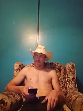 Snapshot of REDHAMMER_ chatting on 06-20-26, 02:58 REDHAMMER online show from 06-20-26, 02:58