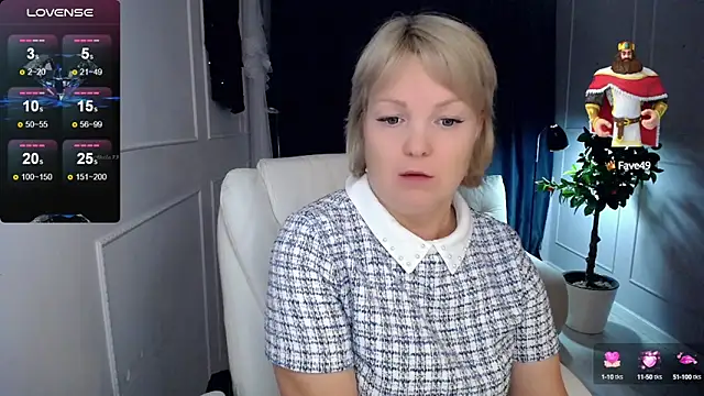 Snapshot of Juarnea chatting on 02-03-25, 05:14 Juarnea online show from 02-03-25, 05:14