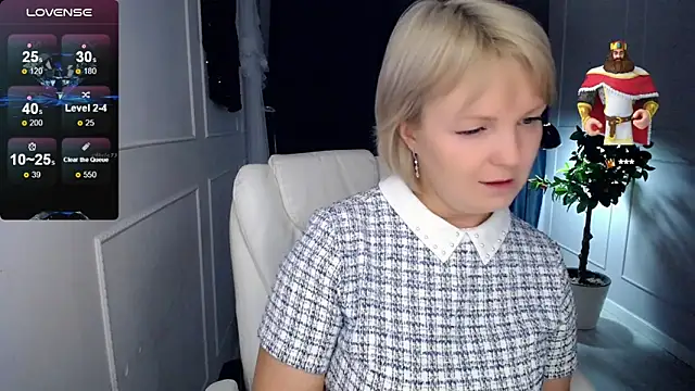 Snapshot of Juarnea chatting on 02-03-25, 08:24 Juarnea online show from 02-03-25, 08:24