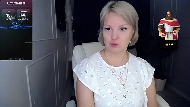 Snapshot of Juarnea chatting on 02-05-25, 01:33 Juarnea online show from 02-05-25, 01:33