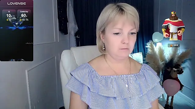 Snapshot of Juarnea chatting on 02-25-25, 01:50 Juarnea online show from 02-25-25, 01:50