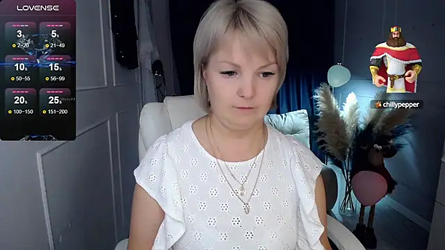 Snapshot of Juarnea chatting on 03-06-25, 05:33 Juarnea online show from 03-06-25, 05:33