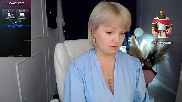 Snapshot of Juarnea chatting on 03-10-25, 09:18 Juarnea online show from 03-10-25, 09:18