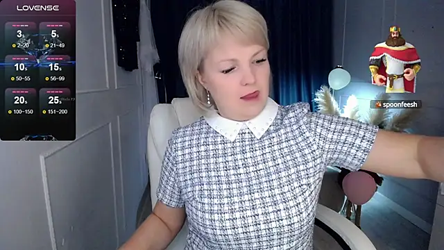 Snapshot of Juarnea chatting on 03-13-25, 05:28 Juarnea online show from 03-13-25, 05:28