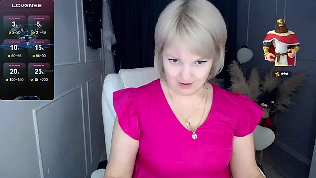 Snapshot of Juarnea chatting on 03-19-25, 01:51 Juarnea online show from 03-19-25, 01:51